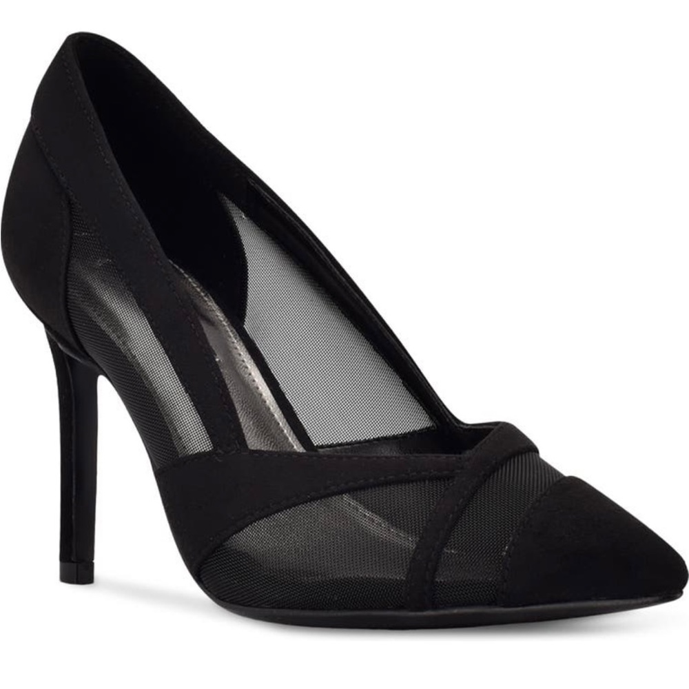 NWOT Nine West Evani Black Pointy Pump with mesh Size 7 New